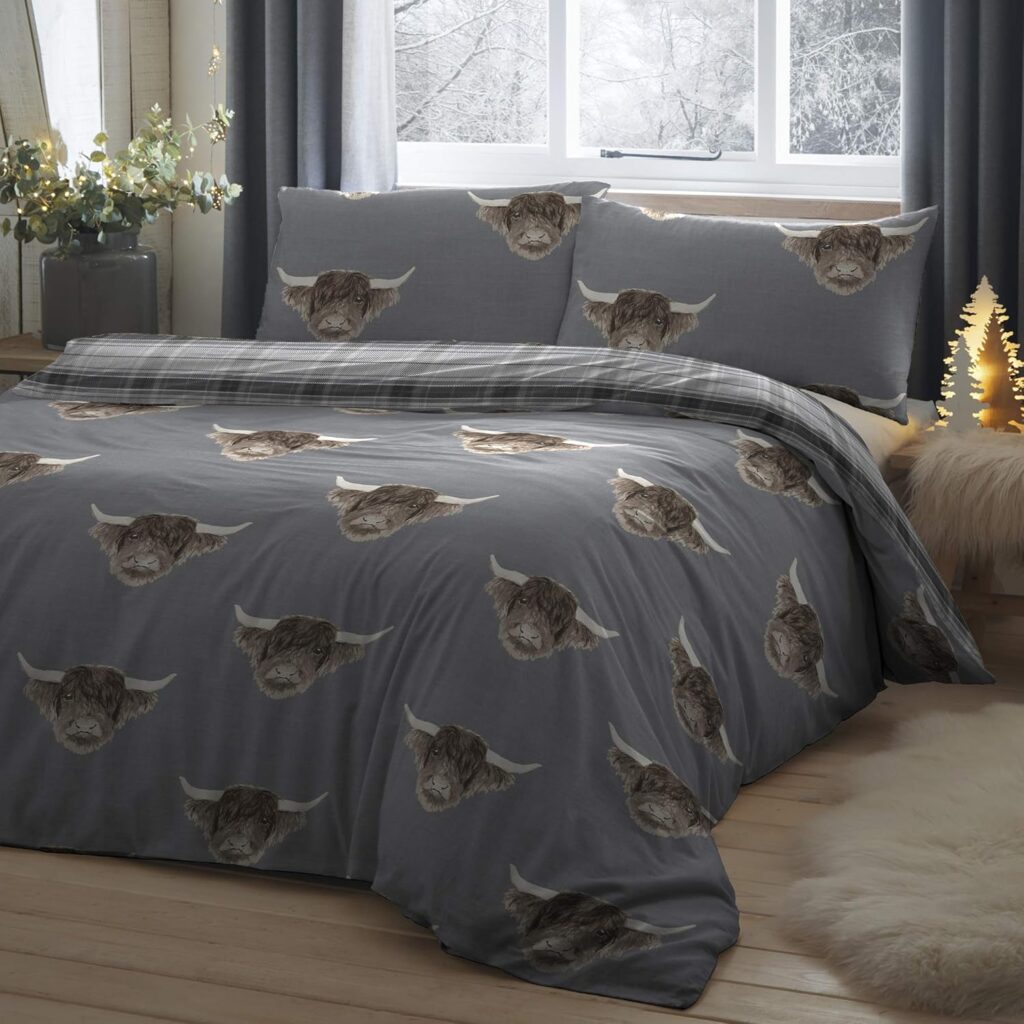 Rustic Farmhouse Quilt with Highland Cow Motif