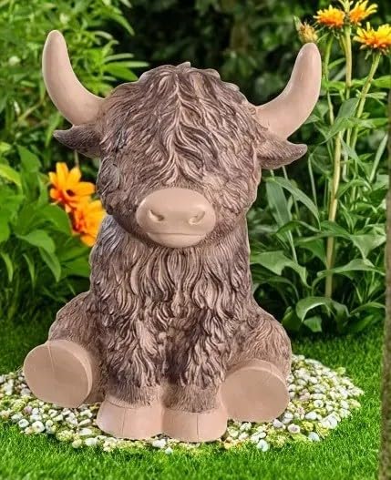 Cute And Adorable Highland Cow Statue - Perfect for Outdoors